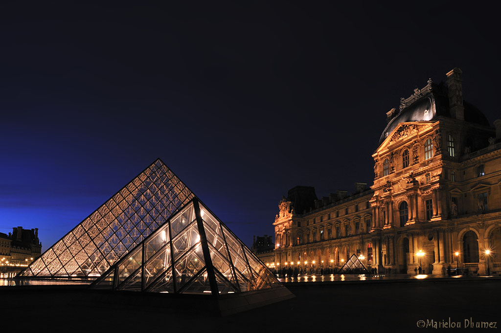 Pyramide du Louvre