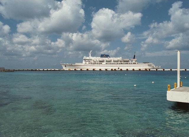 cruise ship