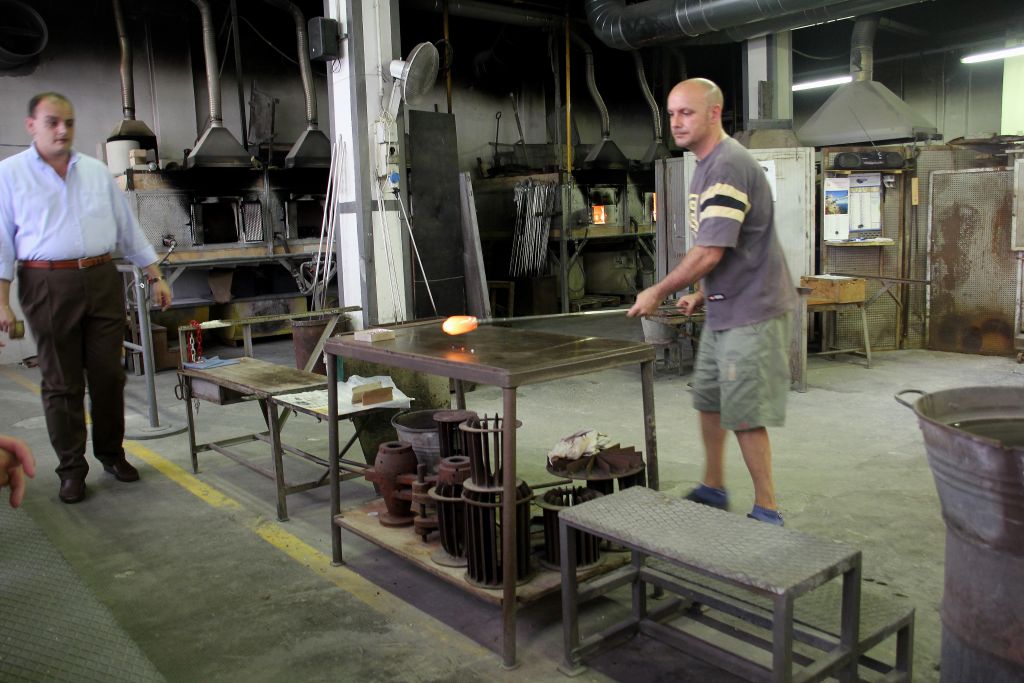 Glass artist in Murano