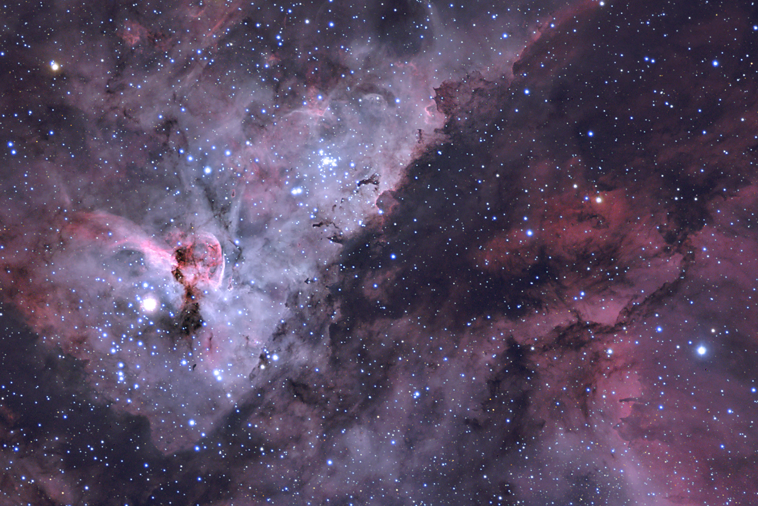 Eta Carina - central region around the Keyhole