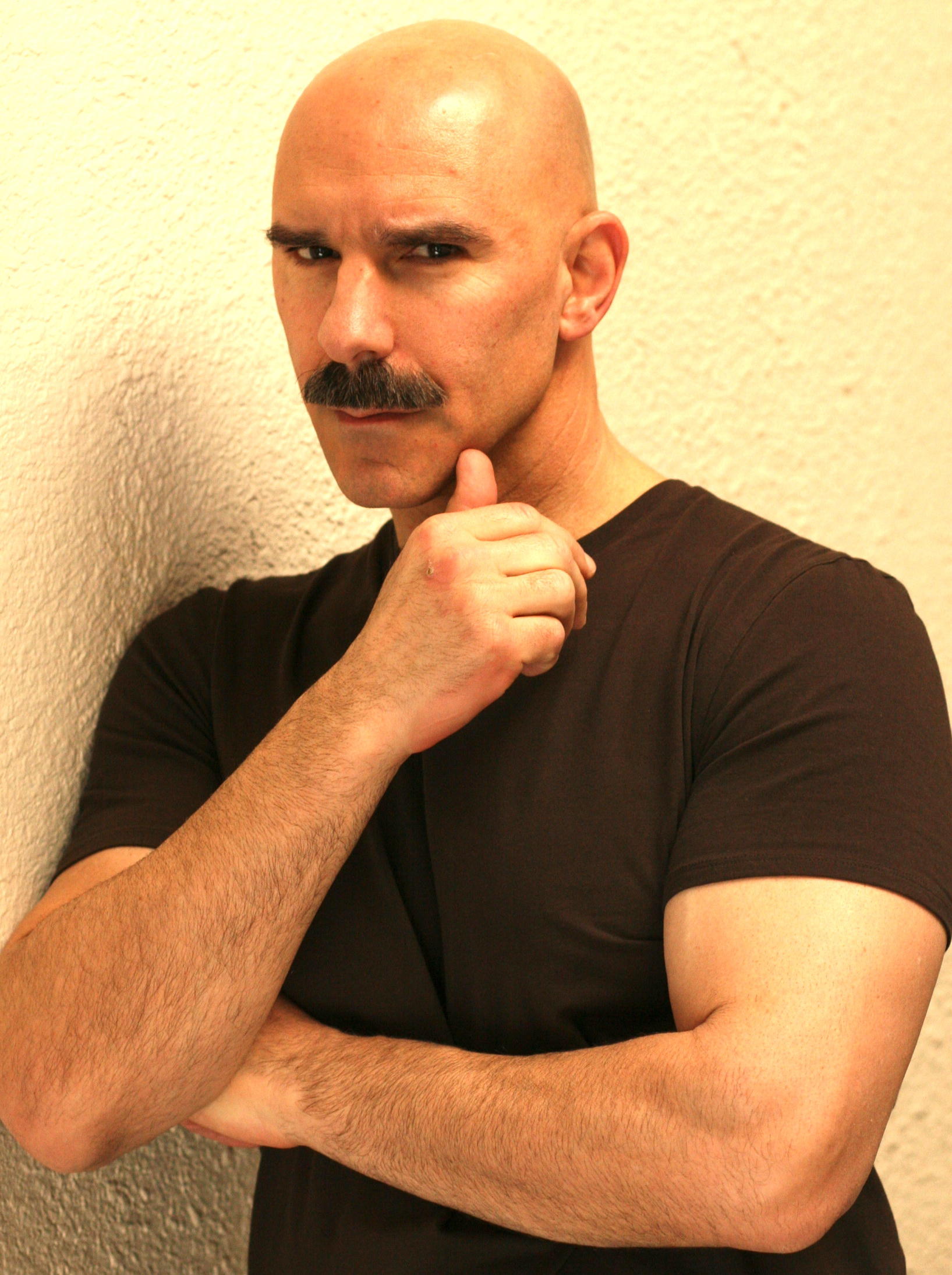 T-SHIRT ARMS THUMB.jpg