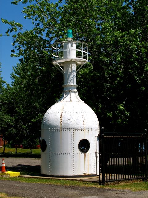 Buffalo Harbor South Entrance North Side Light