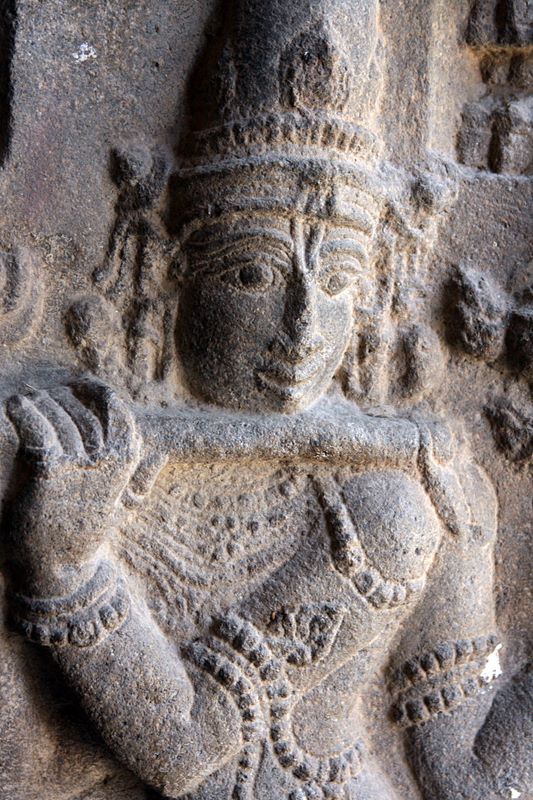 Hall of 100 pillars - Krishna plays the flute, Varadaraja Perumal Temple, Kanchipuram, India