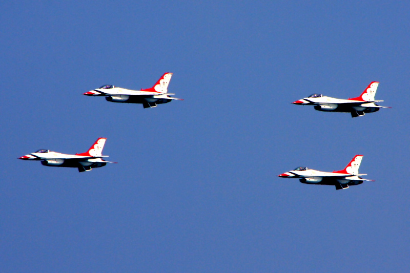 Chicago Air and Water Show 2009 - U.S. Air Force Thunderbirds - 2009 Headliners