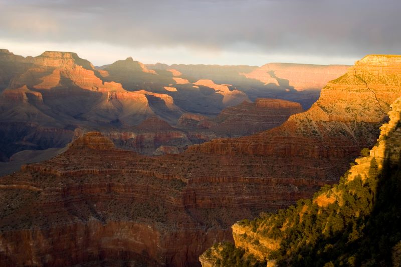 Shadows do their part, Grand Canyon National Park