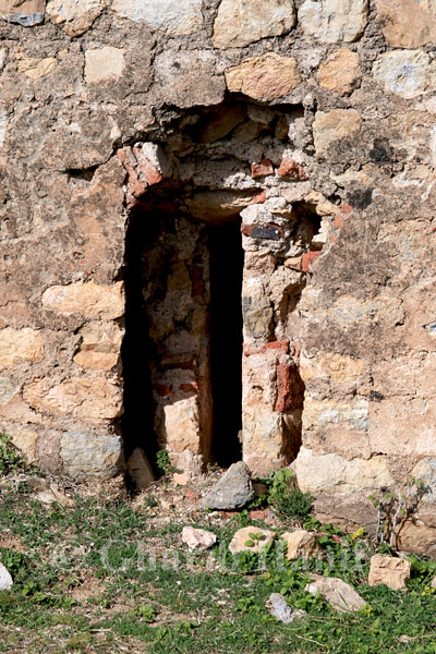 Firing slits