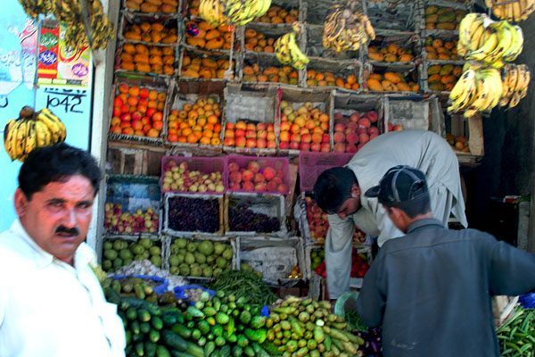 Fruit vendor in Dadyal