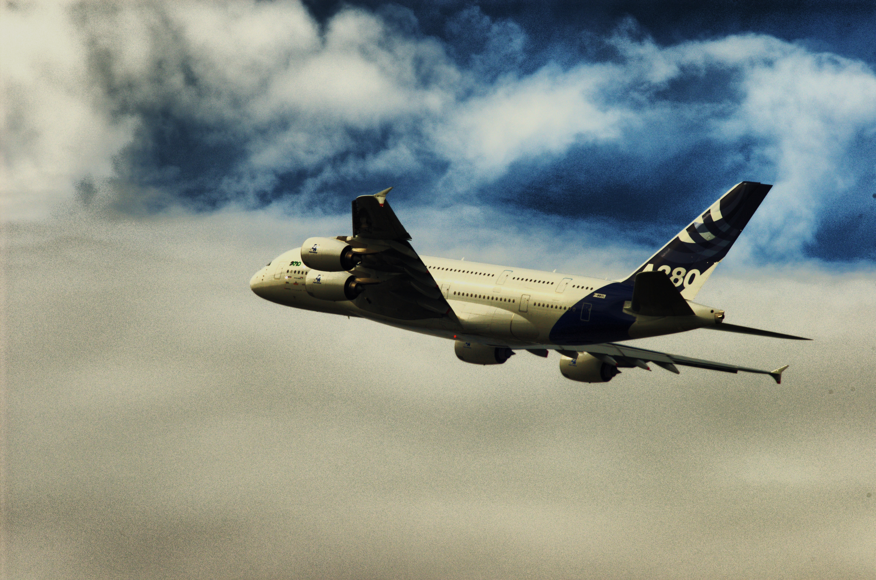 A380 flypast.jpg