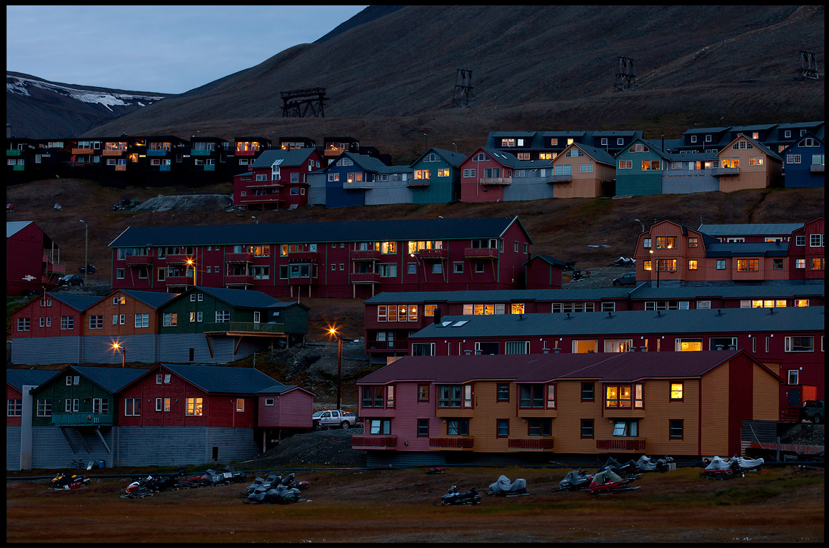 Evening light at Longyearbyen