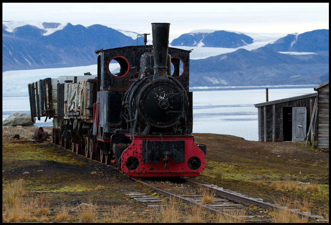 The old train at Ny-lesund harbour