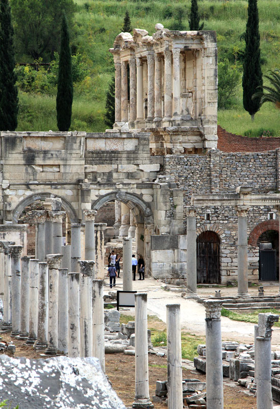 Courtyard south of the Celsus Library