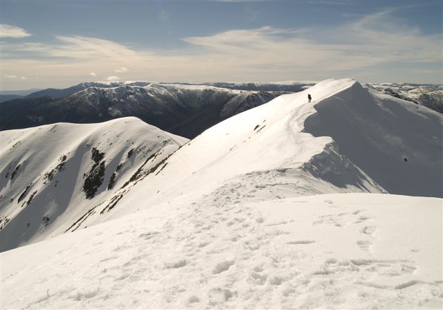 Robert leaving the Summit of Mt Feathertop