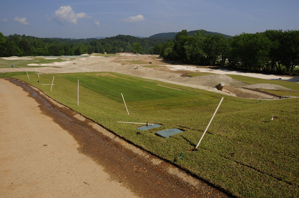 10 Building a golf course 5988