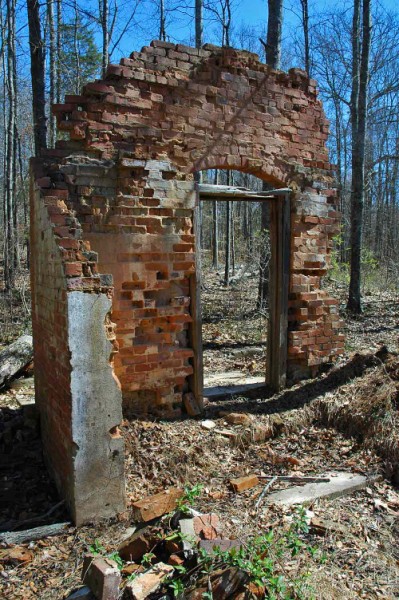 Old dairy door 9902.jpg