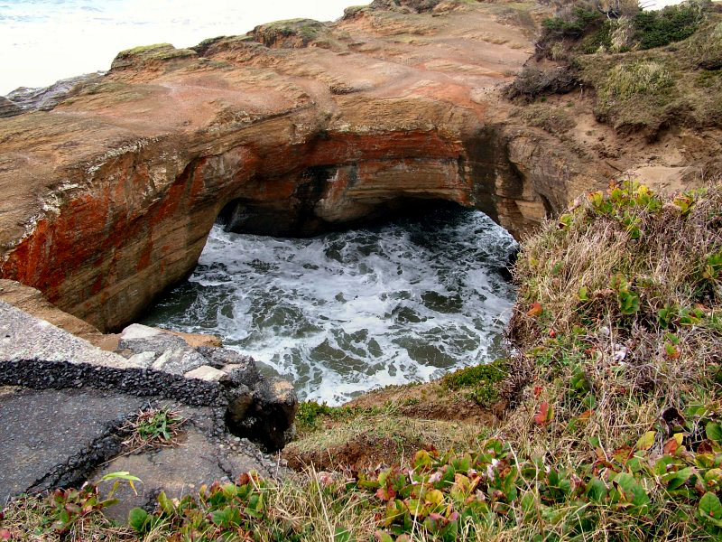 Devils Punch Bowl