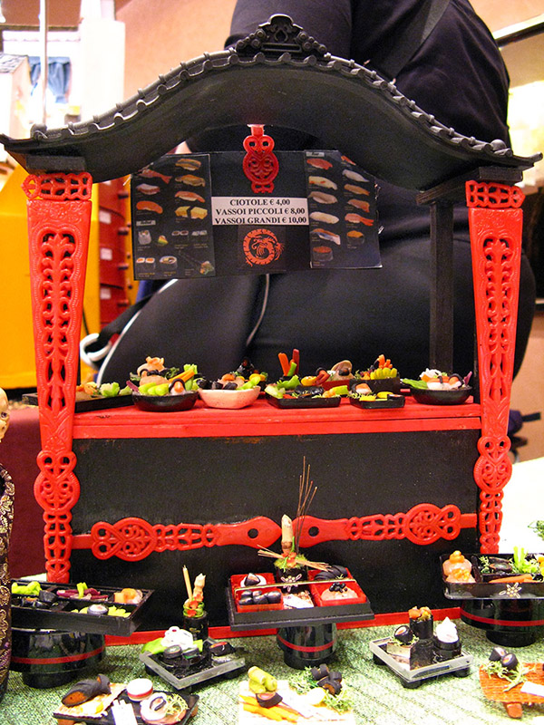Il mercato paesano di Caseinminiatura<br/>Artista: Maura Mazzola<br/><br/> .. C2174