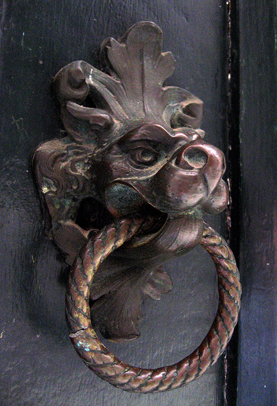 Lion doorknocker .. 2718