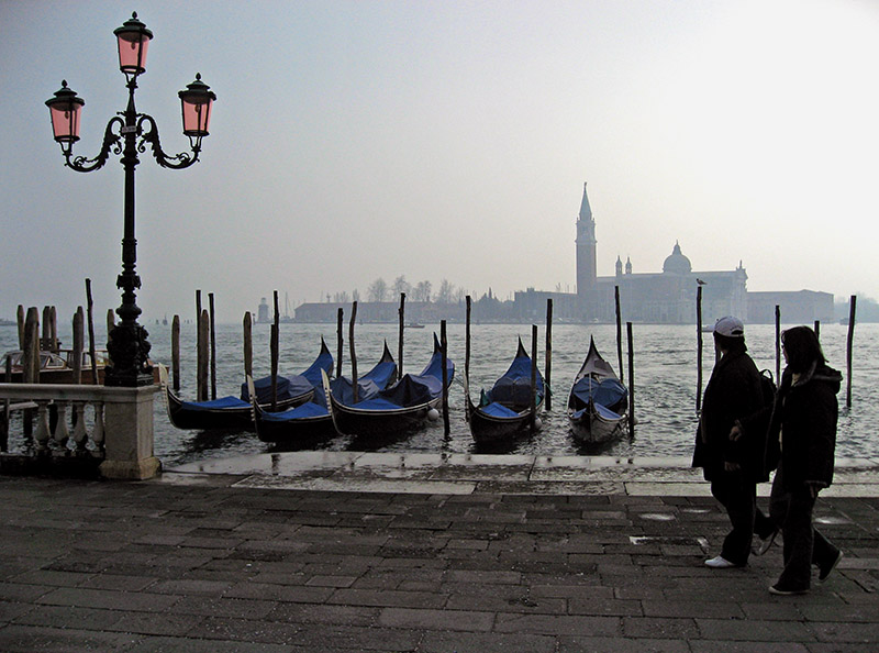 Gondole moored along the Riva degli Schiavoni .. 2729