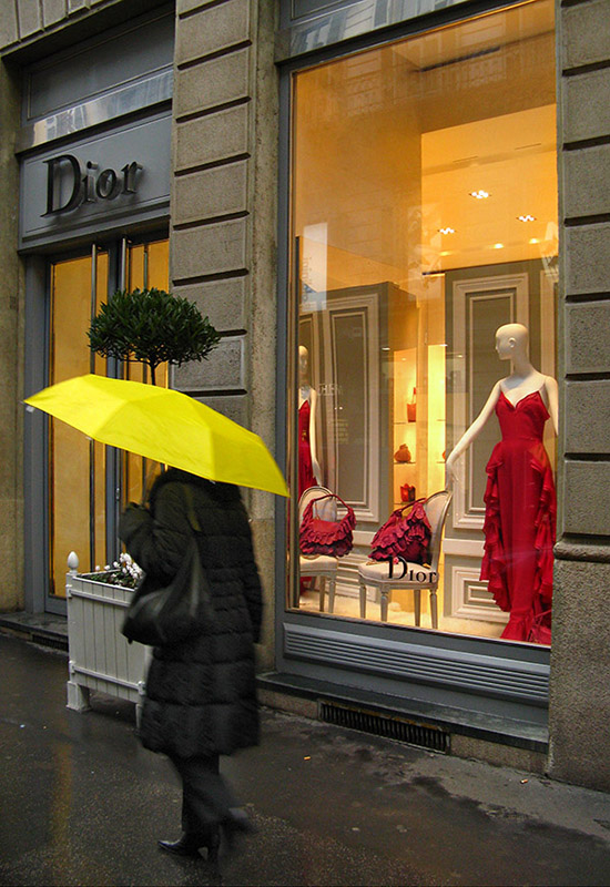 Window shopping along Via Montenapoleone,<br/>Dior<br/> .. A2752