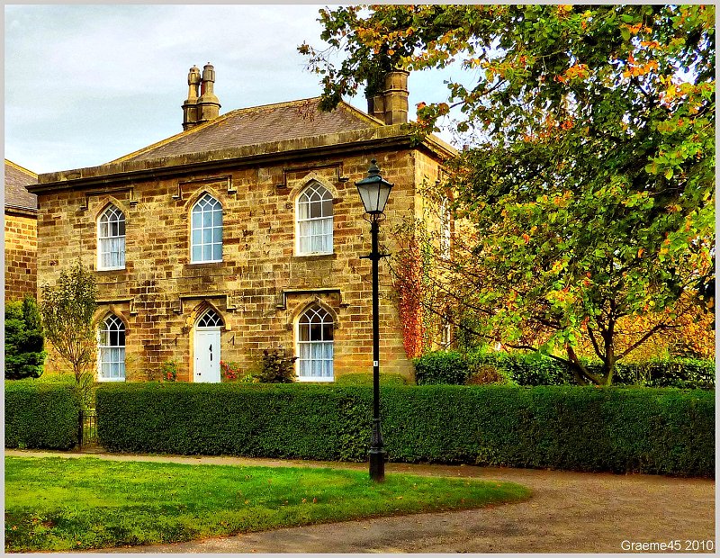 House & Lamp