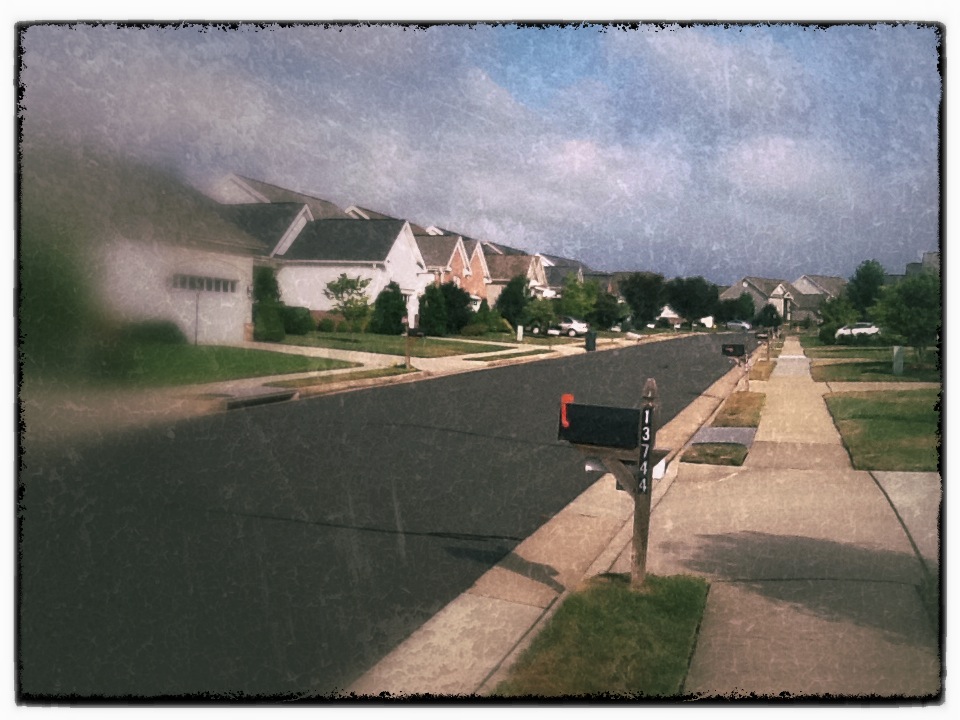 08/04/11 - Street Photography ;-)  (both captured & processed in Snapseed)