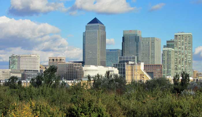 and a last look over to canary wharf