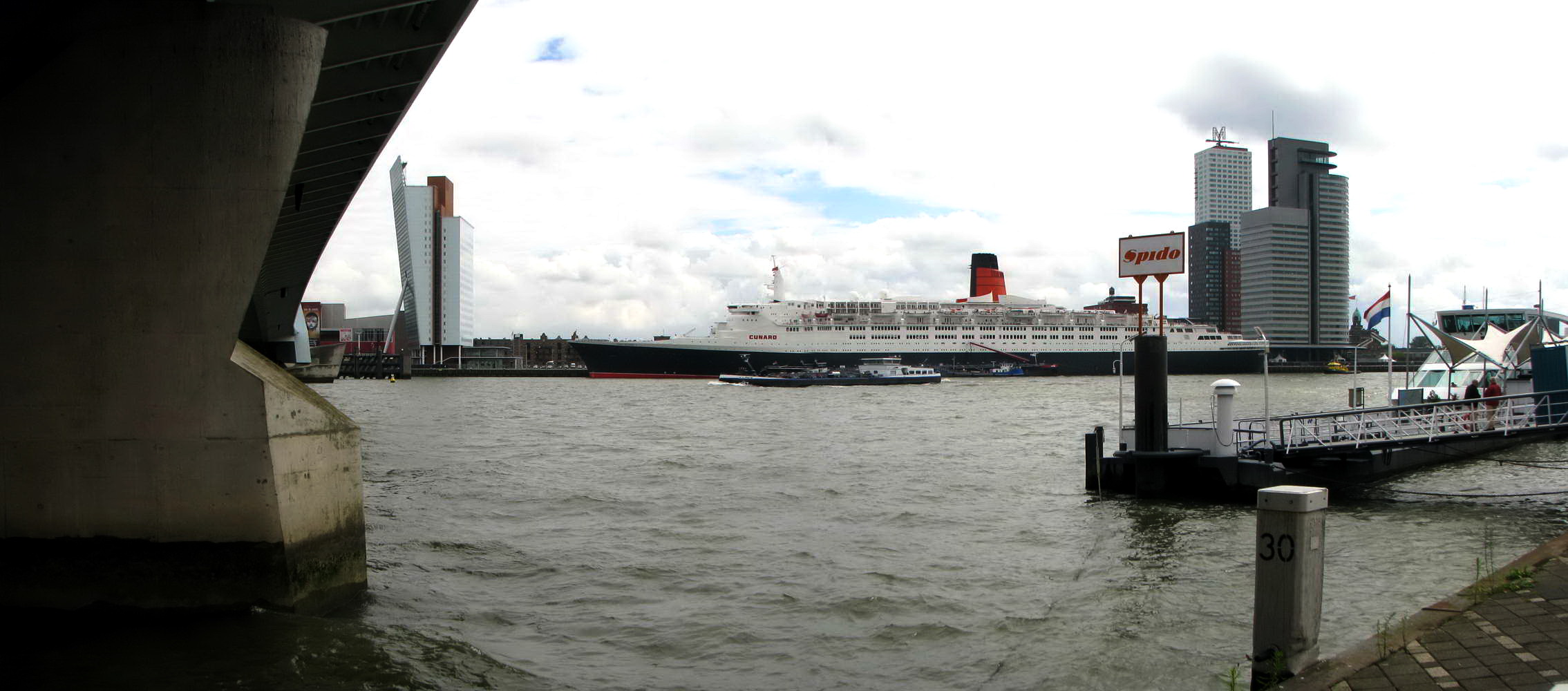 QE2-1.jpg