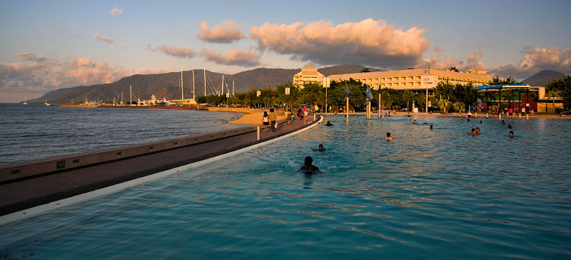 Cairns Esplanade pool 2