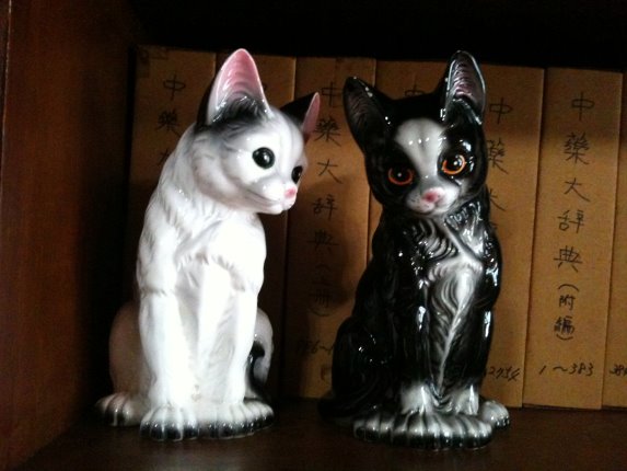 Porcelain Kitties