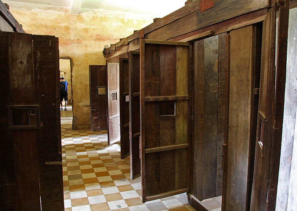  One of the halls of cells in an upper floor.