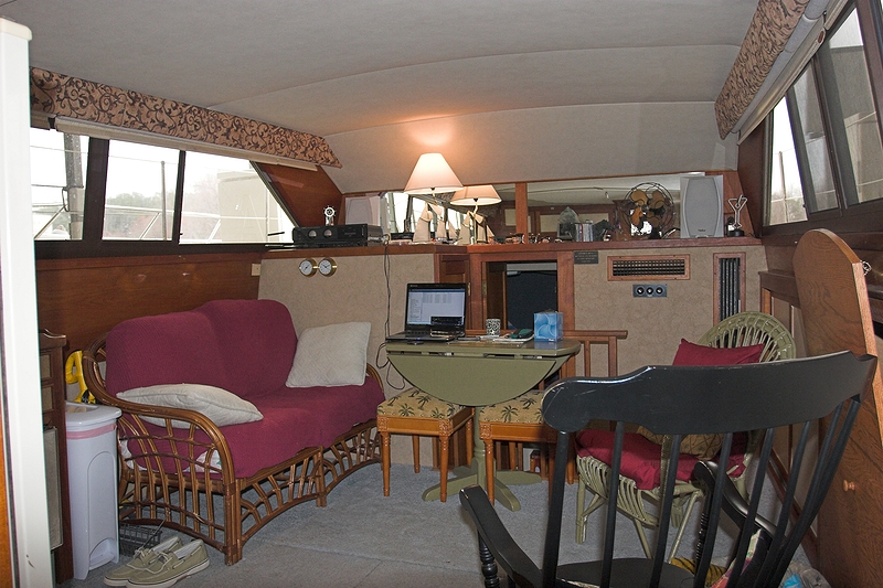 1983 Trojan tri cabin 053.jpg