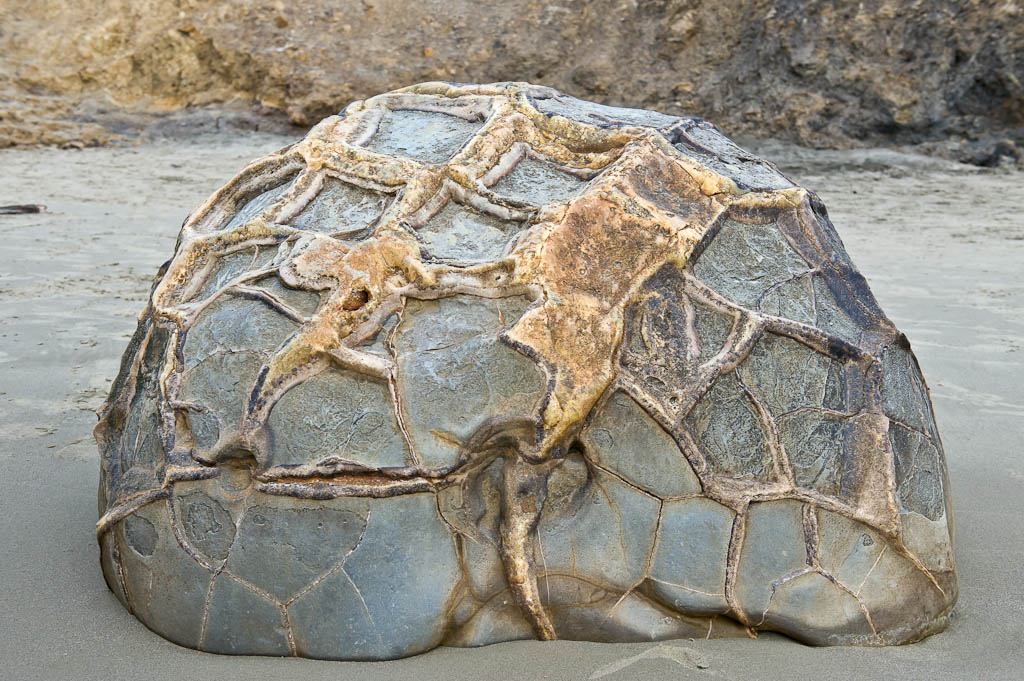 Moeraki Boulder