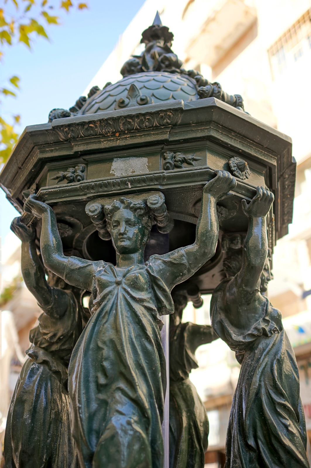 Ben Yehuda St Statue