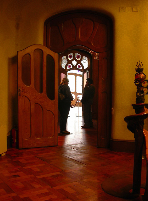 Casa Batlo - doorway and newel post