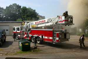 2008_milford_ct_building_fire_perkins_rouge_buckingham_ave_pic-03.JPG