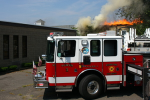 2008_milford_ct_building_fire_perkins_rouge_buckingham_ave_pic-53.JPG