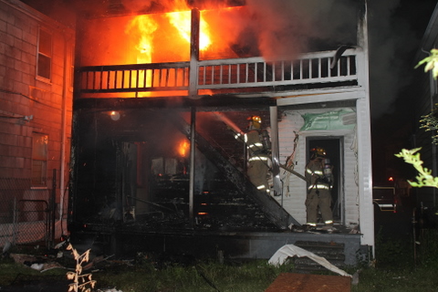 2008_Hamtramck_MI_house_fire_9351_Mitchell_Ave-05.JPG