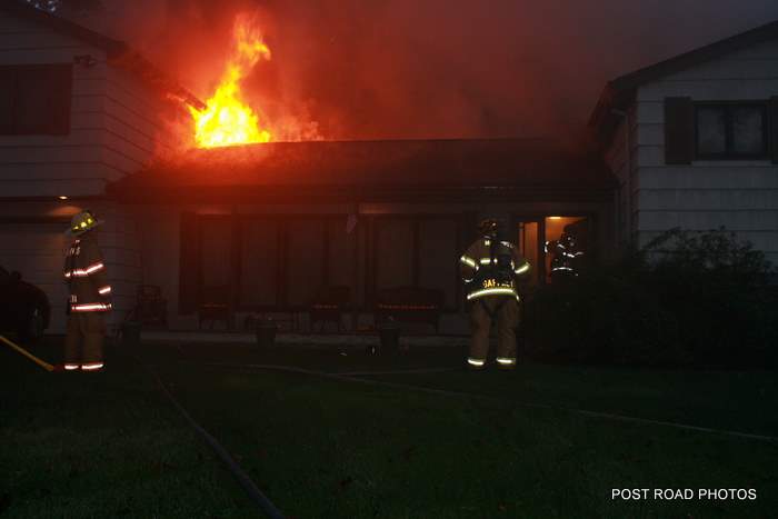 20110930-milford-ct-house-fire-62-cedar-hill-road-109.JPG