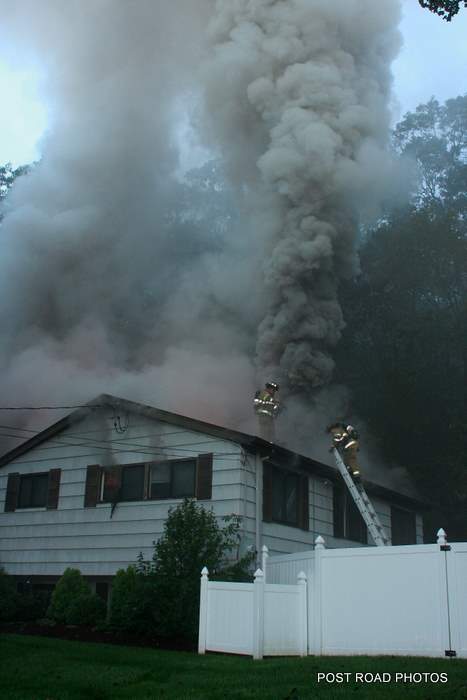 20110930-milford-ct-house-fire-62-cedar-hill-road-122.JPG