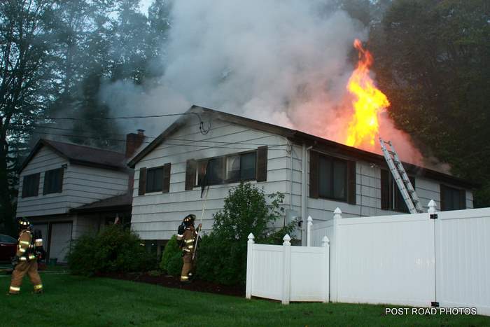 20110930-milford-ct-house-fire-62-cedar-hill-road-129.JPG