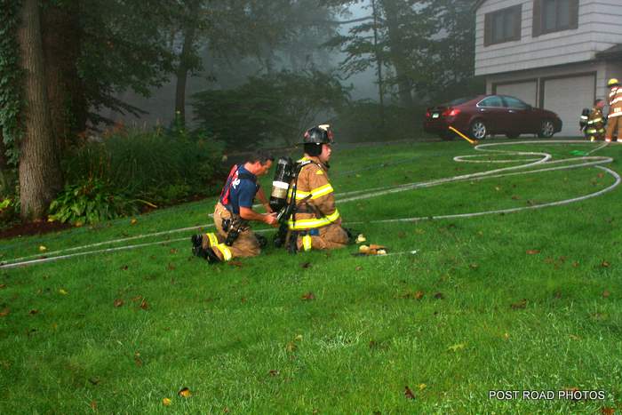 20110930-milford-ct-house-fire-62-cedar-hill-road-141.JPG