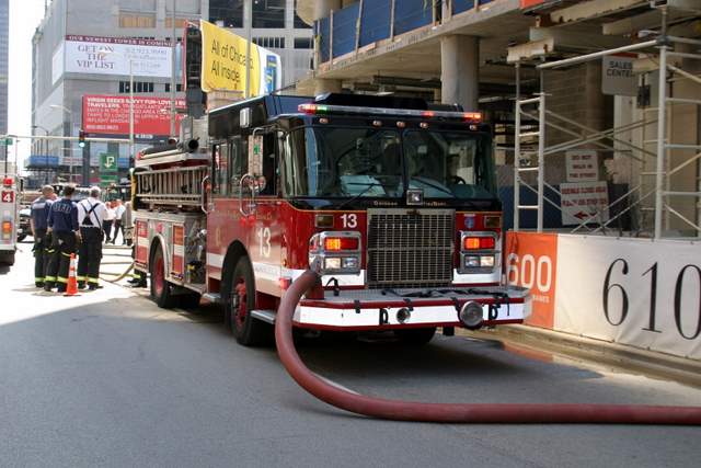 20070430-chicago-fire-600-n-fairbanks-21.JPG