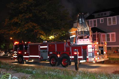 2006_Detroit_Fire_Dept_Hazlewood_Wildemere_0043.JPG