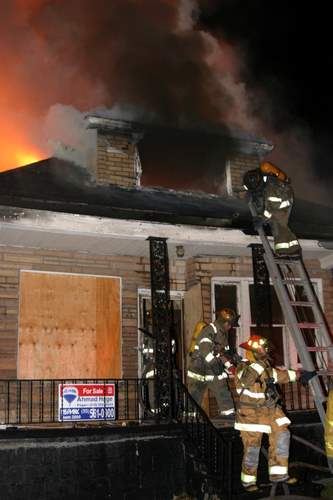 2006_Detroit_Fire_Dept_Maine_Stender_0028.JPG