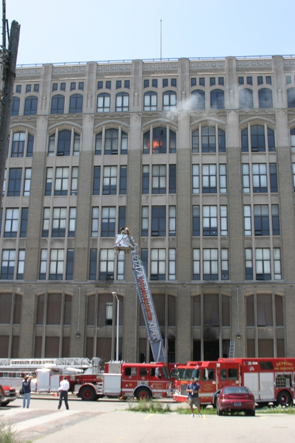 2007-july-detroit-fire-3085.JPG