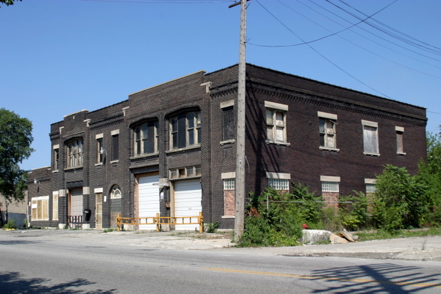 2007-july-detroit-fire-engine-13-engine-28-ladder-11-firehouse-1475-east-milwaukee.JPG