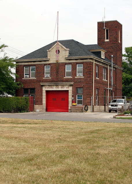 2007-july-detroit-fire-engine-46-firehouse-10101-knodell.JPG