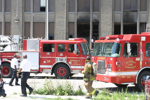 2007-july-detroit-fire-cass-tech-2421-second-05.JPG