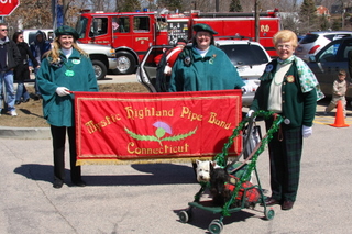 20080330_st_patricks_parade_mystic_conn_03_highland_pipe_band.JPG