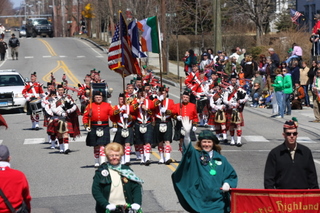 20080330_st_patricks_parade_mystic_conn_07_highland_pipe_band.JPG